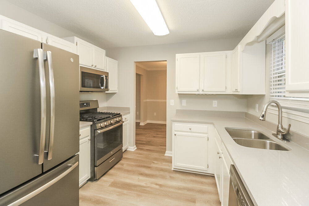 Building Photo - 4379 Yellow Rose Dr