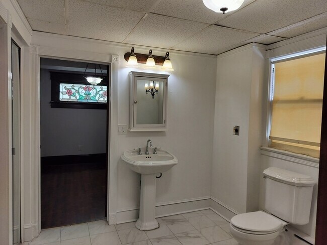 Building Photo - 255 Stockton St