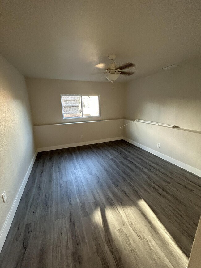 Building Photo - 8220 Medicine Bow Cir