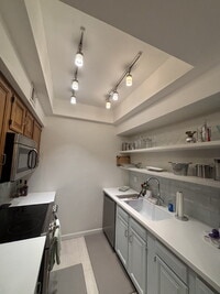 Building Photo - "Furnished 1-Bedroom Condo Retreat in Tucson’s Scenic Foothills!"