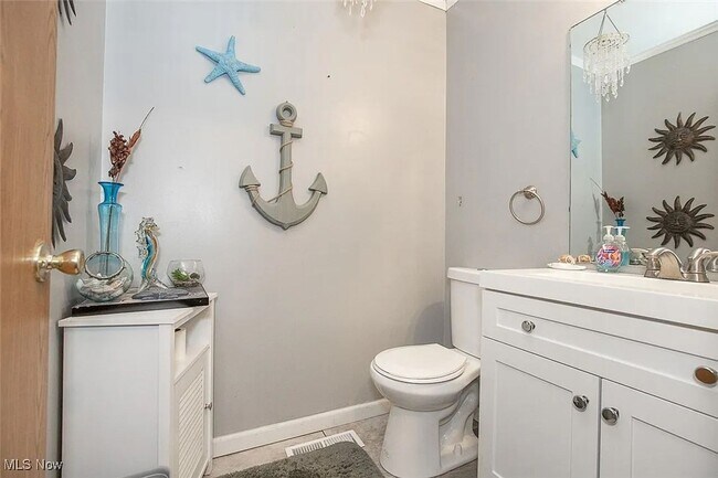 Building Photo - Gorgeous 4BD/2 BA Home for Rent- Cleveland