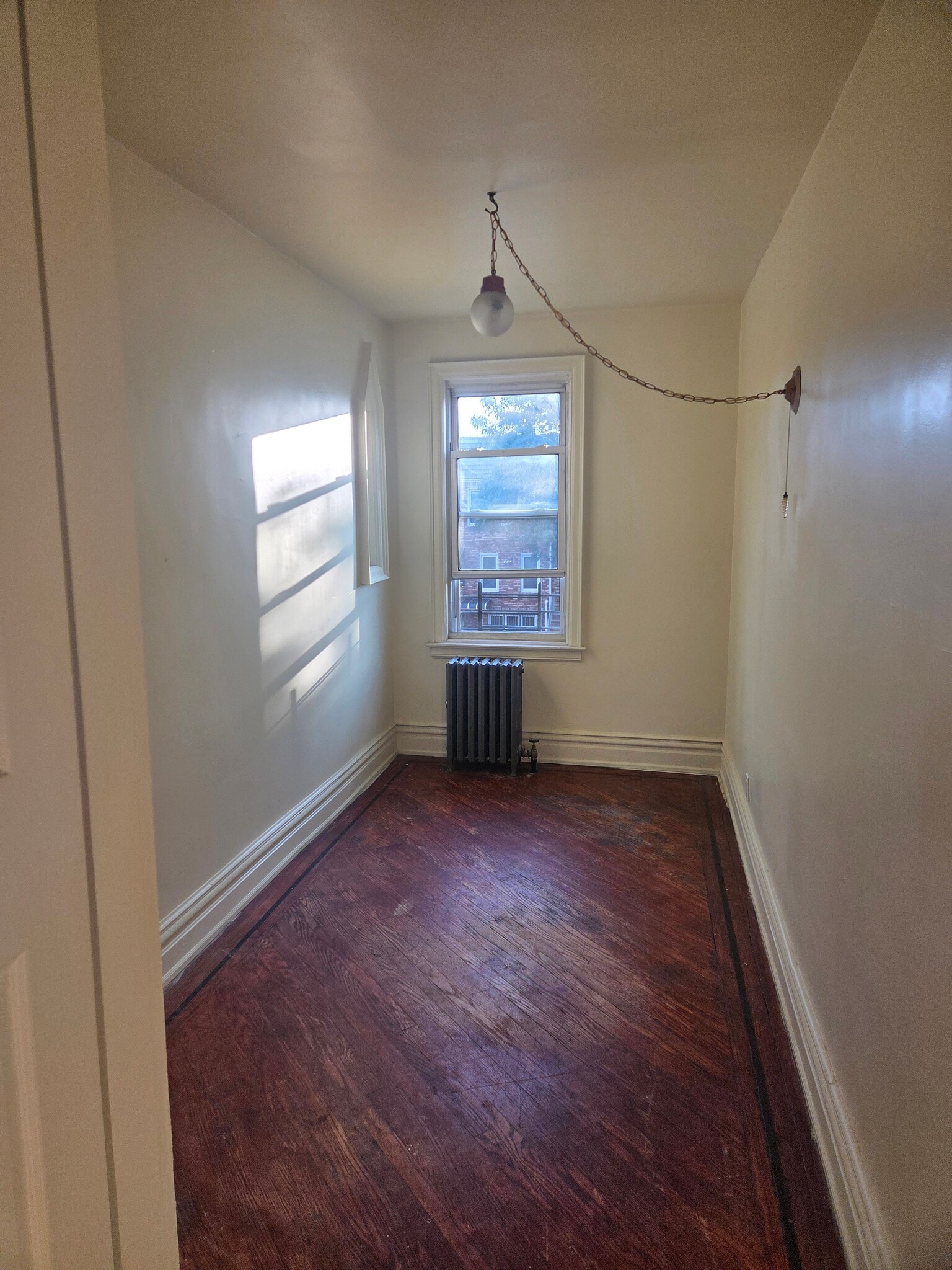 Building Photo - 1393 Troy Ave