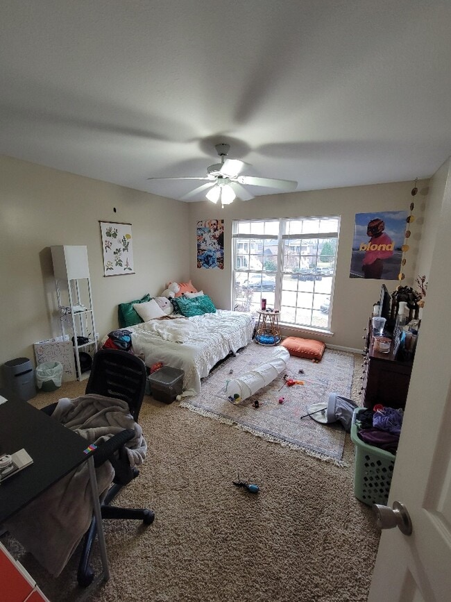 Building Photo - 211 Herschel Dr