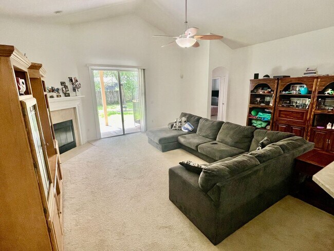 Building Photo - 86100 Evergreen Pl