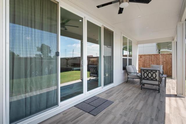 Building Photo - 4029 Ivanhoe Ln