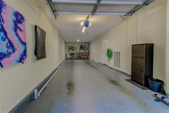 Building Photo - 375 Highland Ave NE