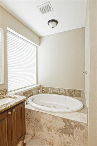Building Photo - 4501 Postbridge Dr