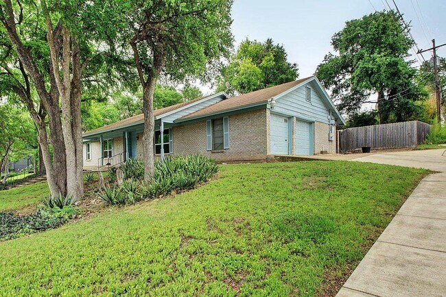 Building Photo - 6108 Cherrylawn Cir