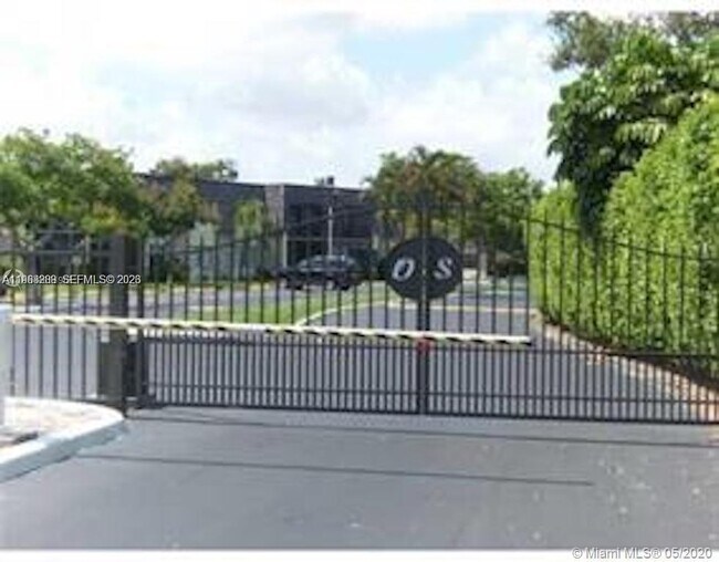 Building Photo - 3125 Oakland Shores Dr