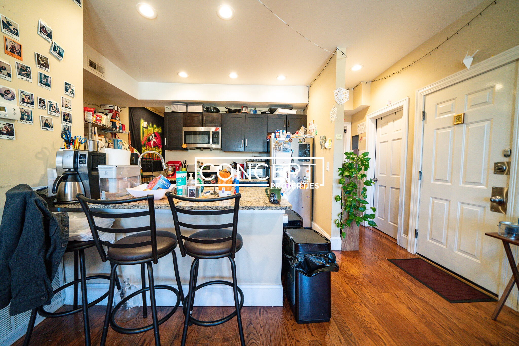 Building Photo - 10 Bickford Ave