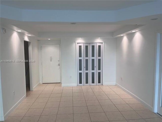 Building Photo - 5750 Collins Ave