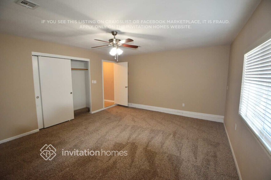 Building Photo - 3549 E Crocus Dr