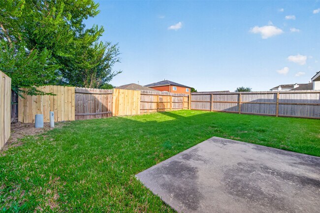 Building Photo - 8010 Indian Desert Dr