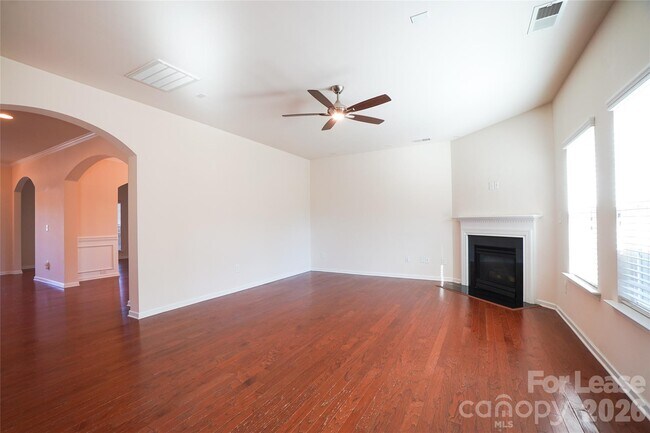 Building Photo - 5904 Stirlingshire Ct