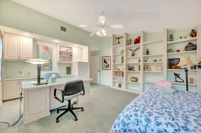 Building Photo - Furnished 3BR/3BA Home with Den, Heated Pool & Lanai in *The Meadows* Sarasota