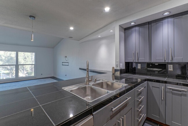 Building Photo - 7931 E San Miguel Ave