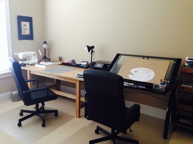 Building Photo - 210 Alderwood Point