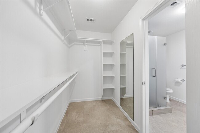 Building Photo - 4017 Woodfin St