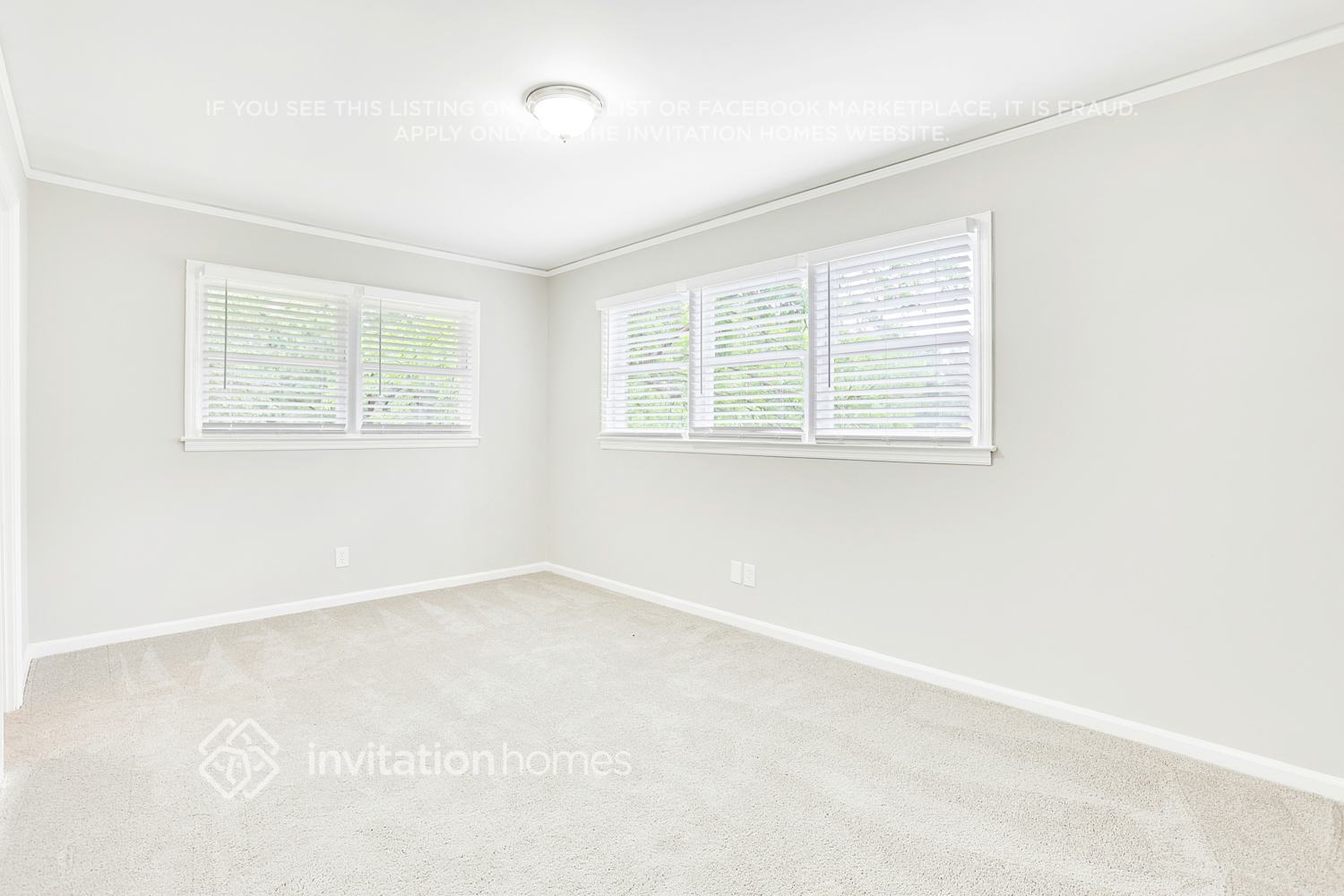 Building Photo - 2550 Greenwood Cir