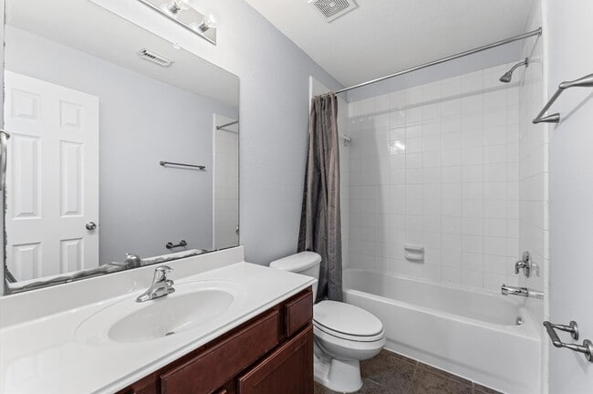 Building Photo - 13402 Great Creek Dr