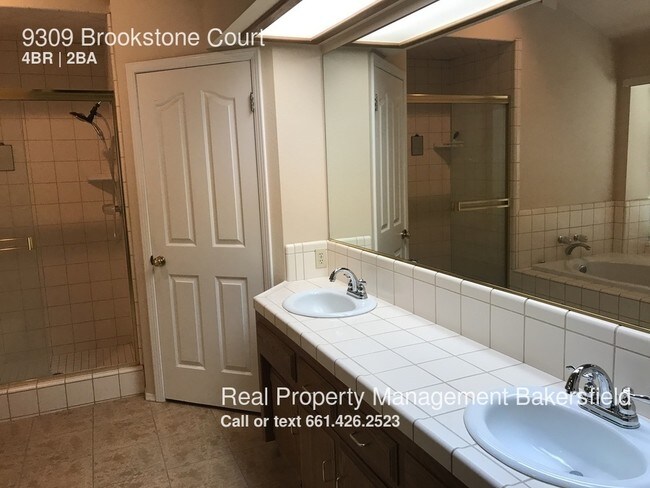 Building Photo - 9309 Brookstone Ct