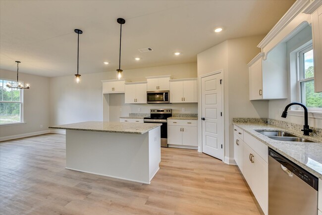 Building Photo - Brand New 5 Bed 3 Bath Near Fort Eisenhower!!