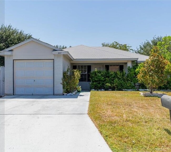 Building Photo - 337 Roundup Cir