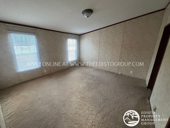 Building Photo - Charming 3-Bed, 2-Bath Country Home on 1.2 Acres – Near Bamberg & Orangeburg