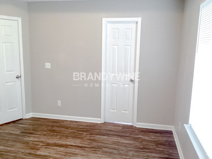 Building Photo - 395 Haverhill Ln