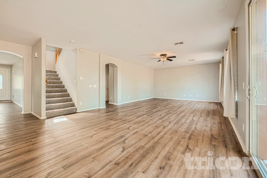 Building Photo - 6808 S 57th Ave