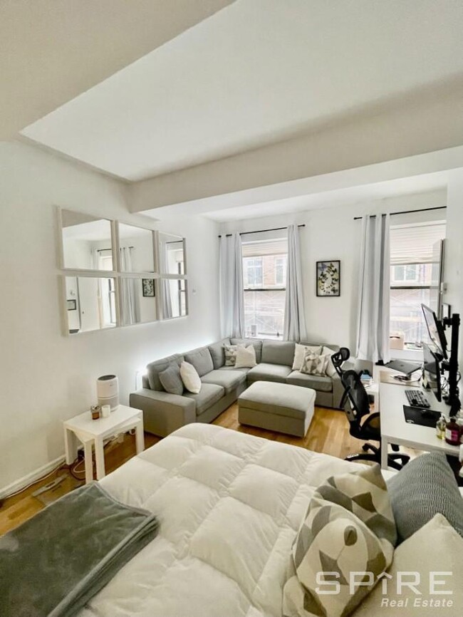 Building Photo - 0 bedroom in New York NY 10038
