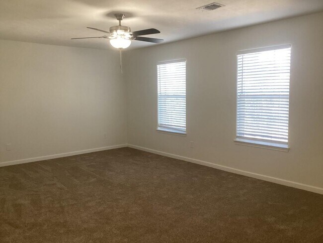 Building Photo - 9023 Grand Villa Ln