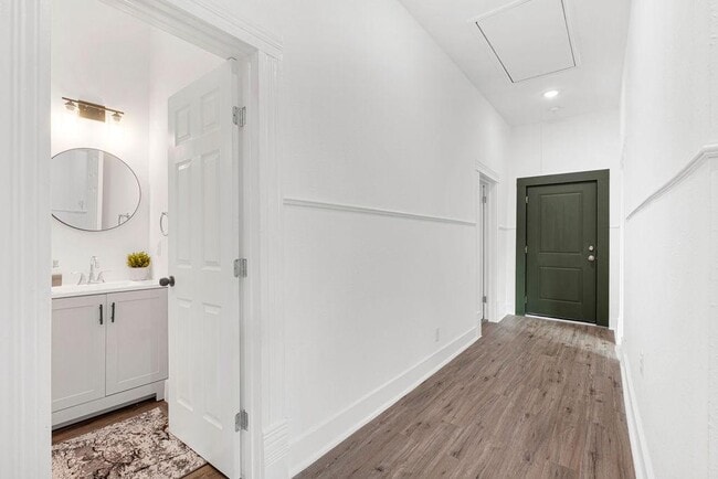 Building Photo - 226 Porter St