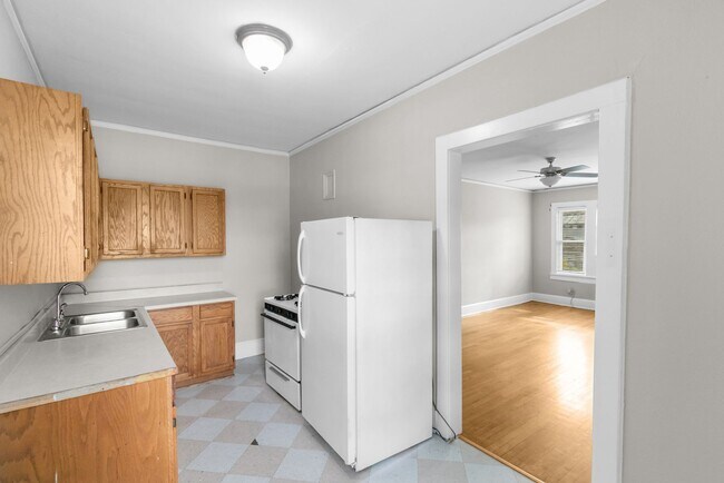 Interior Photo - Clairmont Apartments