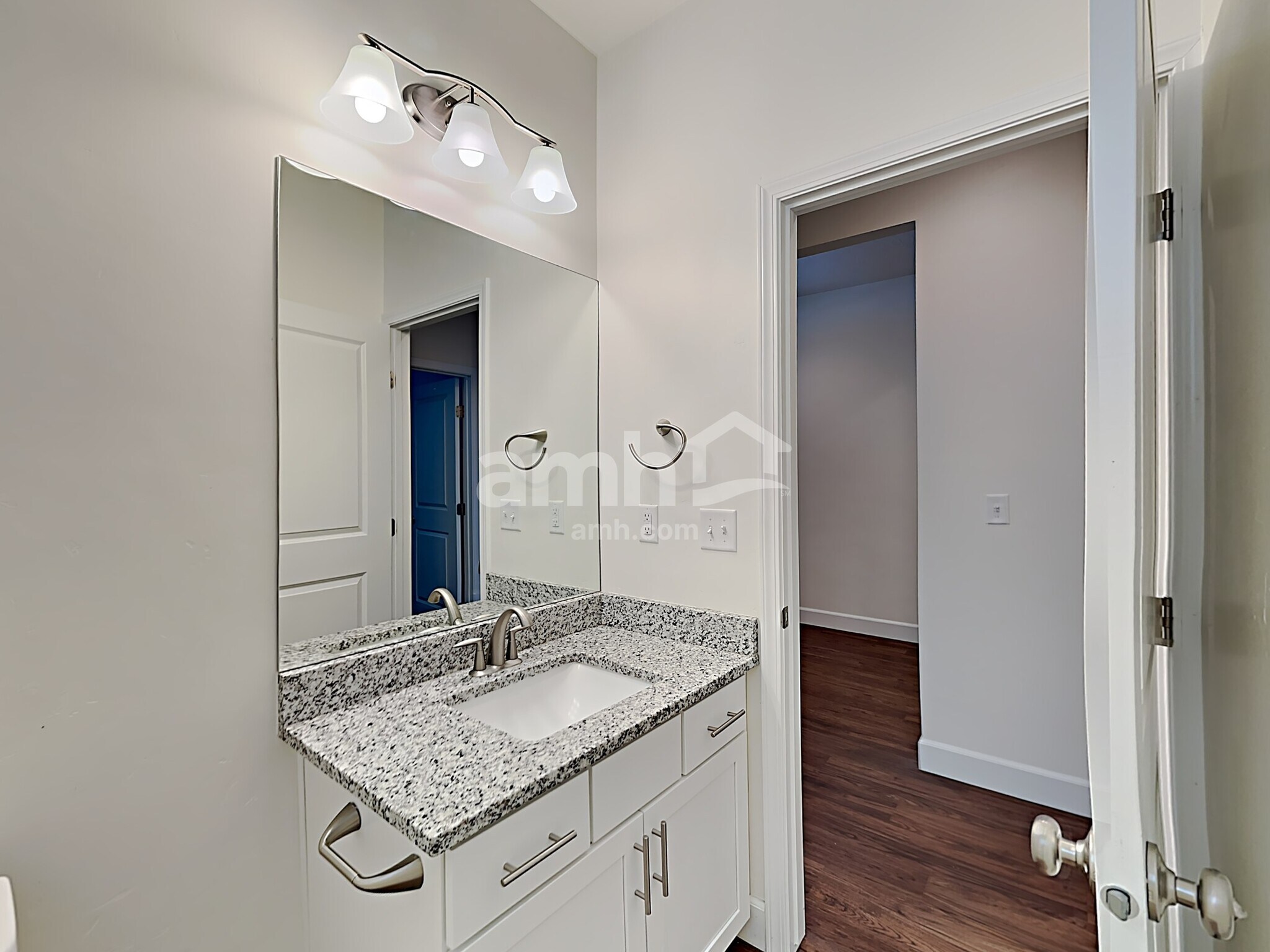 Building Photo - 280 E Sicily Dr