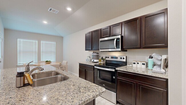 Building Photo - Lovely 3-bedroom home just minutes away from Fort Hood