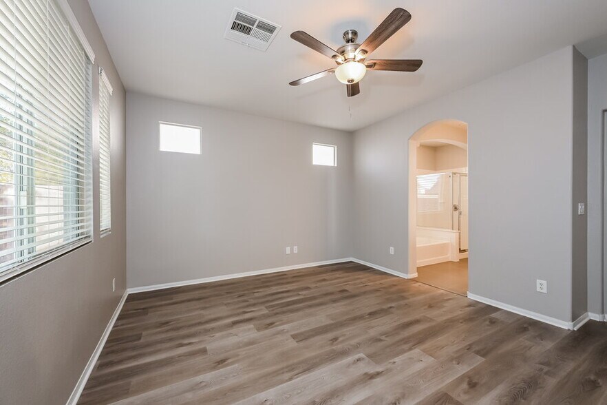 Building Photo - 9413 Andesite Hollow Ct