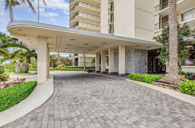 Building Photo - 400 S Beach Rd