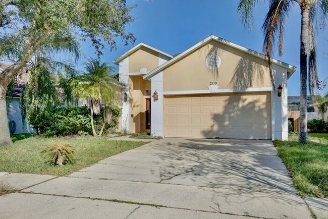 Building Photo - Lovely 3/2 Spacious Home and a 2 Car Garage in Deans Reserve - Orlando!