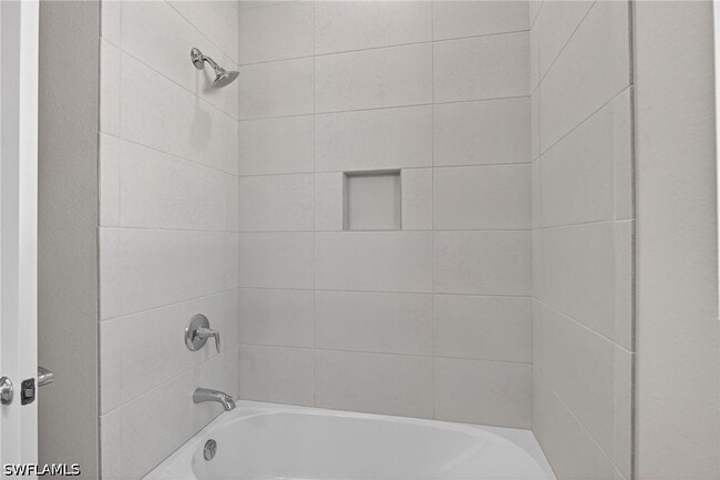 Building Photo - 286 Indies Dr E