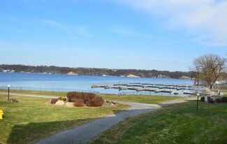 Building Photo - 404 Bay Village Dr