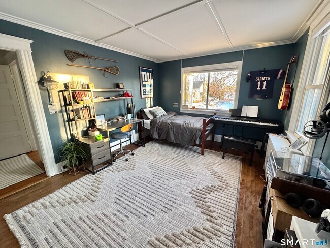 Building Photo - 213 Rowayton Ave