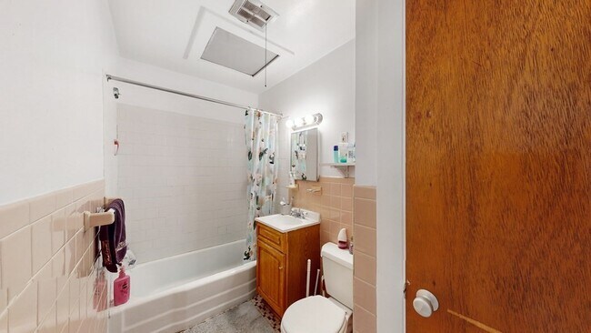 Building Photo - 289 Beacon St