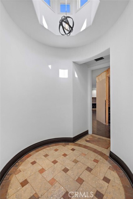 Building Photo - 1316 Beverly Grove Pl