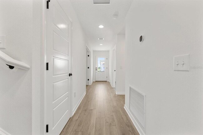 Building Photo - 7848 Byers St