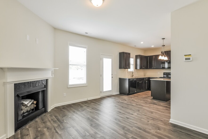 Building Photo - 125 Crawford Pkwy