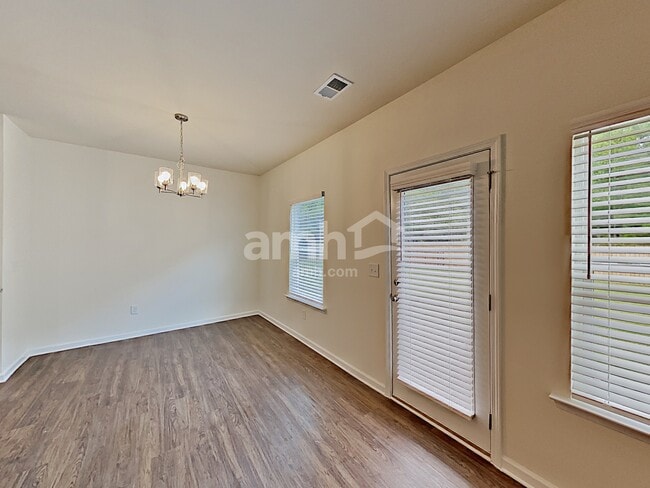 Building Photo - 516 Woodall Rd