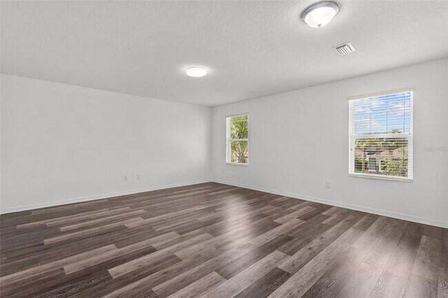 Building Photo - 12124 Lake Blvd