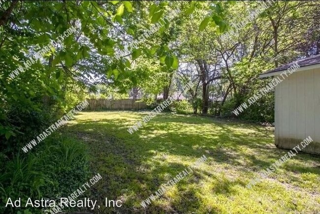 Building Photo - Awesome Location in Waldo-Available NOW!!