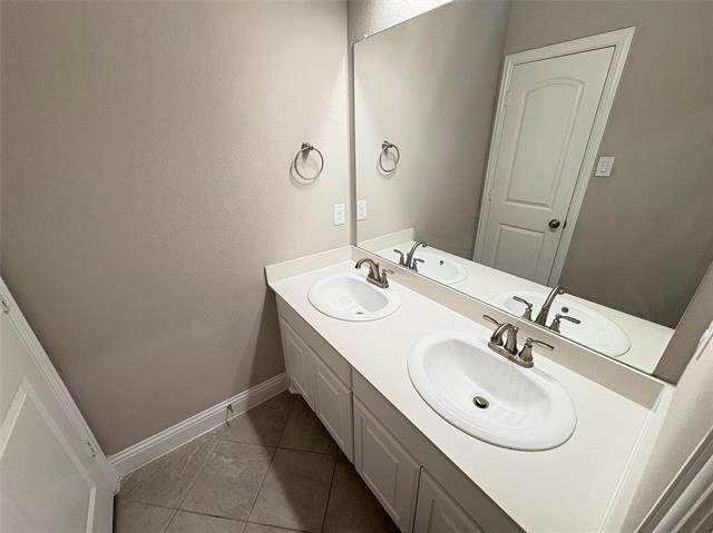 Building Photo - 2817 Bobcat Dr